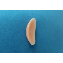 Implante de silicone para cirurgia de aumento